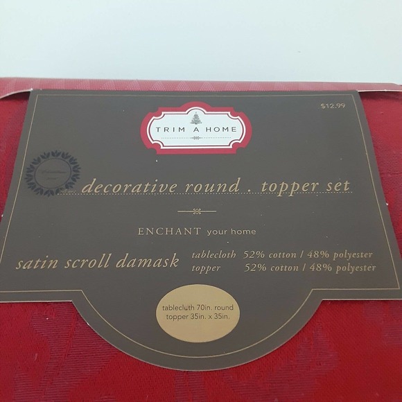 Trim a Home Decorative Round Tablecloth& Topper Red Winter Christmas - Picture 3 of 7